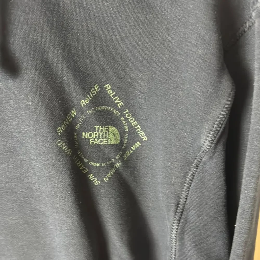 The North Face Hoodie - Men's Medium